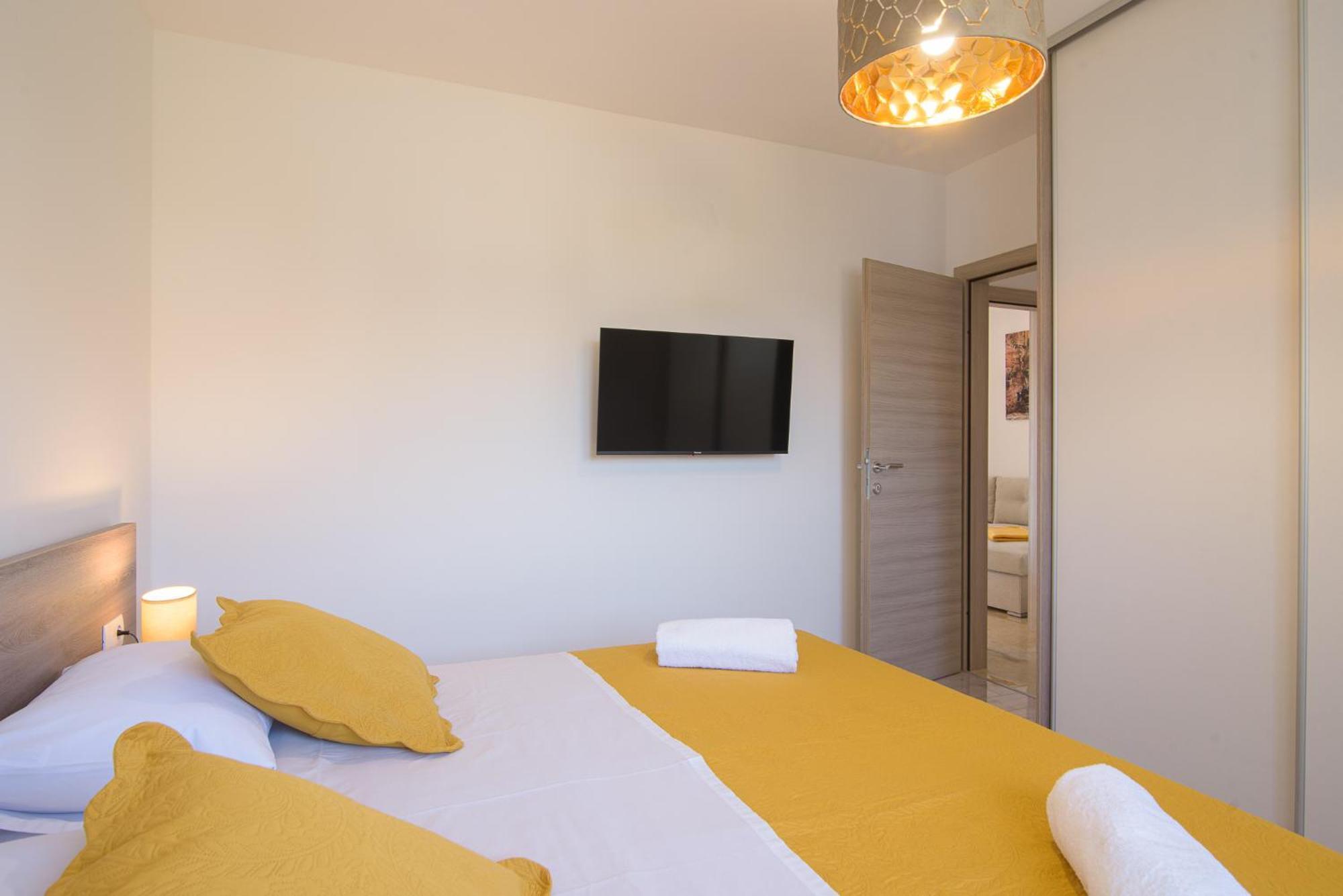 Villa Barbara & Zoran With Free Parking And Heated Swimming Pool Seget Vranjica Zewnętrze zdjęcie